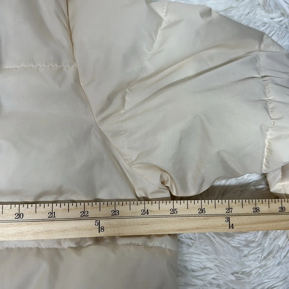 Old Navy Oversized Ivory Puffer Jacket Sz L - Picture 6 of 9